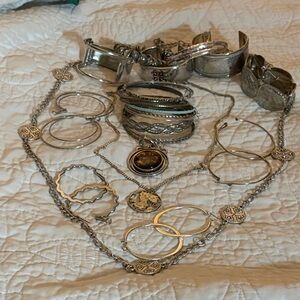 Elegant Silver Jewelry Set for Women